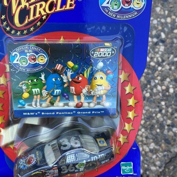 Y2K Winners Circle 1/64 Car - Picture 4 of 5